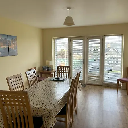 Number 3 Bank House * Schull