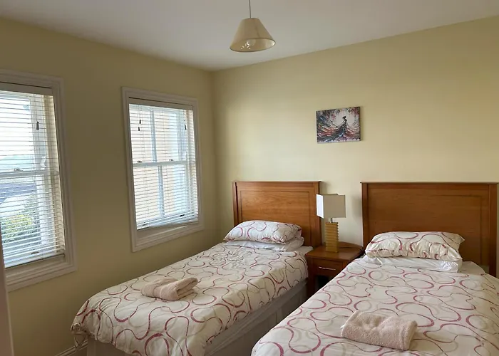 Number 3 Bank House Schull