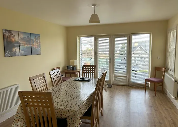 Number 3 Bank House * Schull